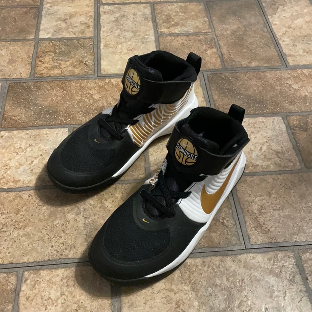 Boys high top nike
